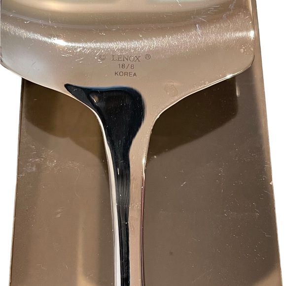 LENOX Holiday Large Lasagna Server - Picture 4 of 9